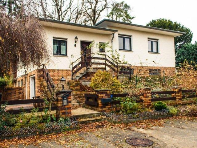 Freistehender Bungalow Waldrandlage mit einmaligem Weitblick
