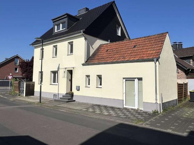 Freistehendes, modernisiertes Einfamilienhaus in Hürth