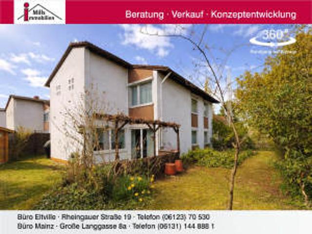 Freistehendes charmantes Einfamilienhaus mit großem Garten in ruhiger Lage