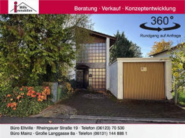Freistehendes charmantes Einfamilienhaus mit großem Garten in ruhiger Lage