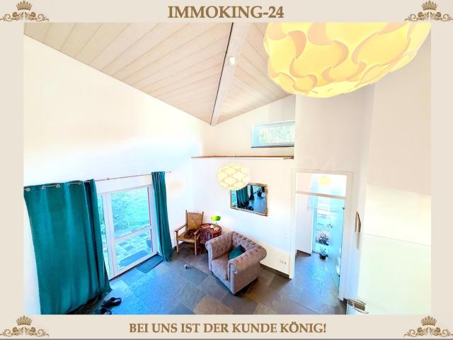 FREISTEHENDES DESIGNHAUS MIT OFFENER GALERIE + TRAUMAUSSICHT INKLUSIVE!