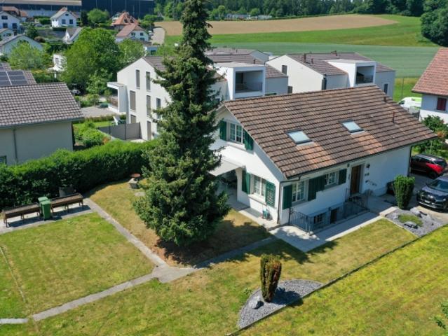 Freistehendes EFH mit grossem Umschwung an bevorzugter Lage
