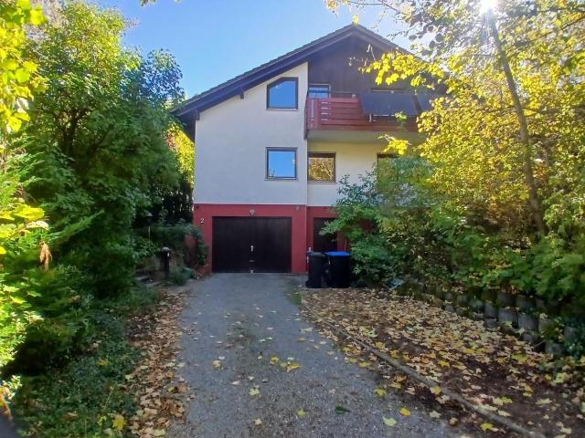 Freistehendes Einfamiliehaus mit 1.306 qm großem Grundstück in Mehrstetten