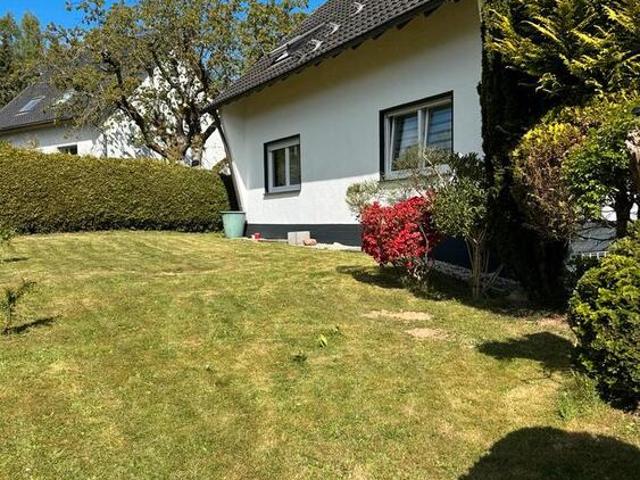 Freistehendes Einfamilienhaus
