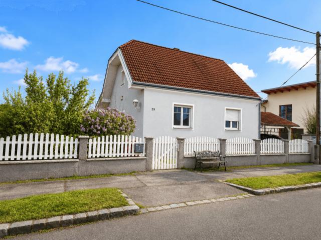 Freistehendes Einfamilienhaus | 660 m² Eigengrund | ca. 130 m² Gesamtnutzfläche | 4 Zimmer | Nähe Wien Himberg