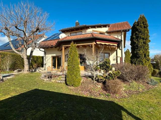 Freistehendes Einfamilienhaus