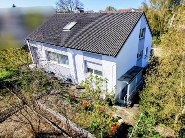 Freistehendes Einfamilienhaus