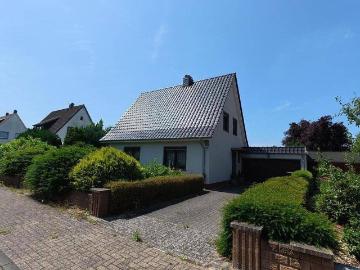 Freistehendes Einfamilienhaus 1957 in guter Wohnlage