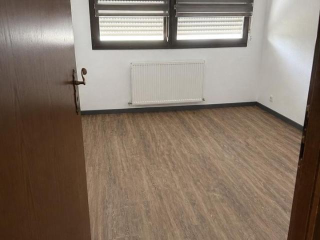 Freistehendes Einfamilienhaus zu verkaufen