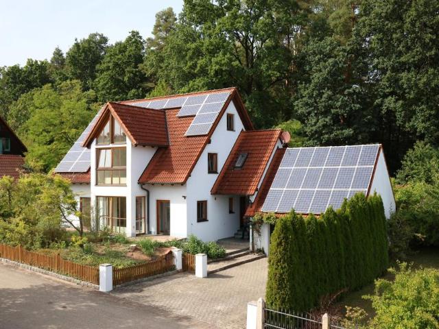 Freistehendes Einfamilienhaus auf knapp 1.000 m² Traumgrundstück