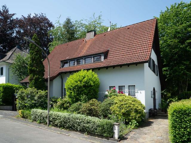 Freistehendes Einfamilienhaus aus den 30er Jahren in Dortmund Kirchhörde