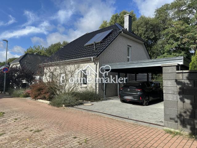 Freistehendes Einfamilienhaus BJ 2012 in zentraler Lage