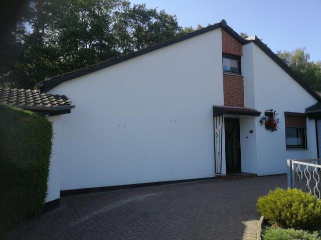 FREISTEHENDES EINFAMILIENHAUS EFH, OHZ SANDHAUSEN