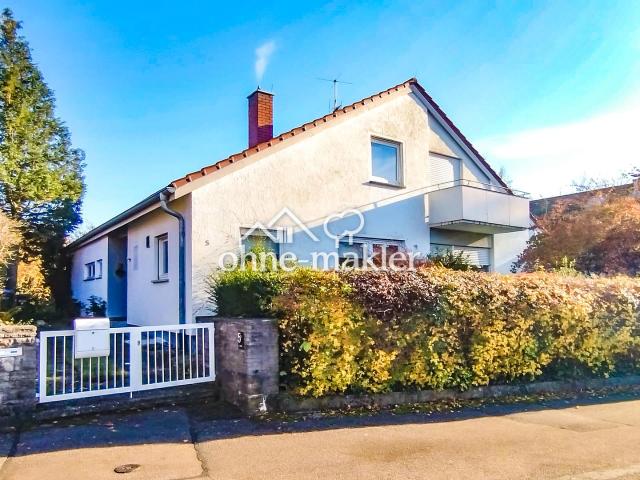 Freistehendes Einfamilienhaus, großer Garten, ELW und Doppelgarage am Milcherberg von Privat