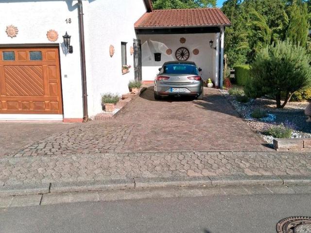 Freistehendes Einfamilienhaus im Mandelbachtal