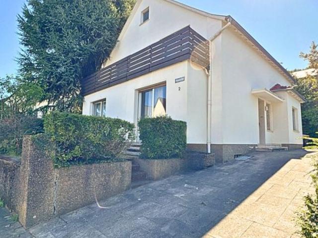 Freistehendes Einfamilienhaus in Top Lage Kieselhumes/Kaninchenberg