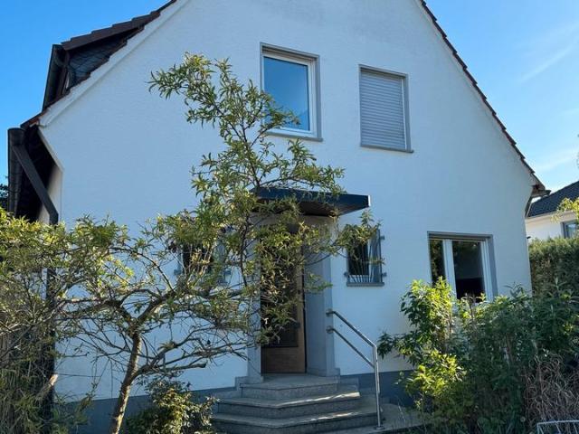 Freistehendes Einfamilienhaus in Top Lage mit Abteiblick