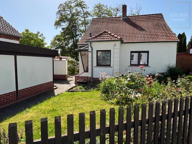 Freistehendes Einfamilienhaus in gewachsener Siedlungslage !