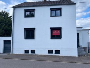Freistehendes Einfamilienhaus in grüner Lage