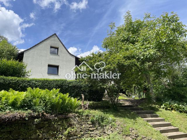 freistehendes Einfamilienhaus in idyllischer Lage