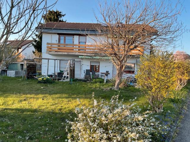Freistehendes Einfamilienhaus in Jestetten  Ortsteil Altenburg