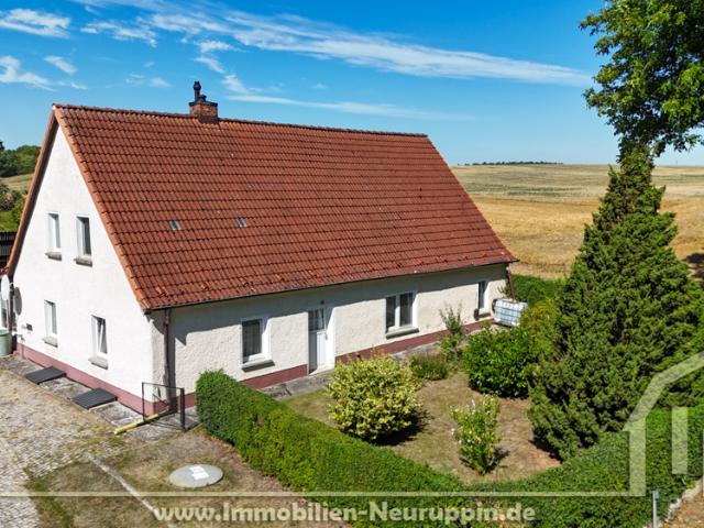 Freistehendes Einfamilienhaus in Krangen: Großes Grundstück mit Weitblick & viel Ausbaupotenzial