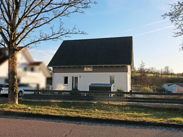Freistehendes Einfamilienhaus in Östringen, OT Tiefenbach!