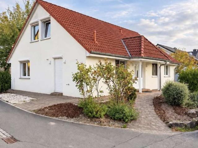 Freistehendes Einfamilienhaus in Otterberg – Familienidyll, modernisiertem EG und Zukunftspotenzial