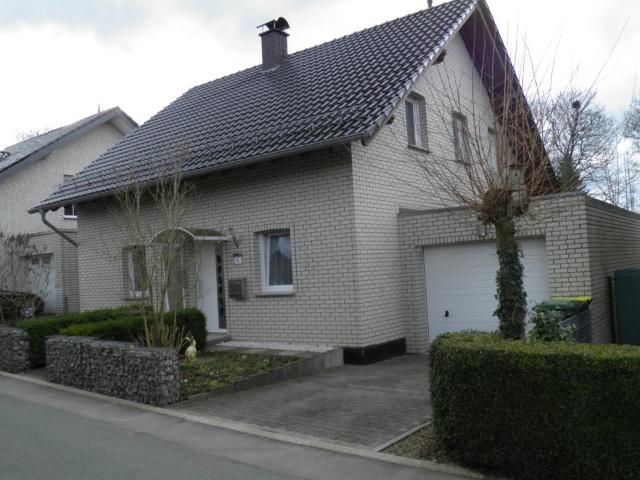 Freistehendes Einfamilienhaus in ruhigem Wohngebiet
