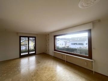 Freistehendes Einfamilienhaus in ruhiger Wohnlage mit Garten und Doppelgarage