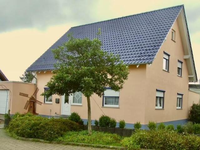 Freistehendes Einfamilienhaus in ruhiger Wohnlage