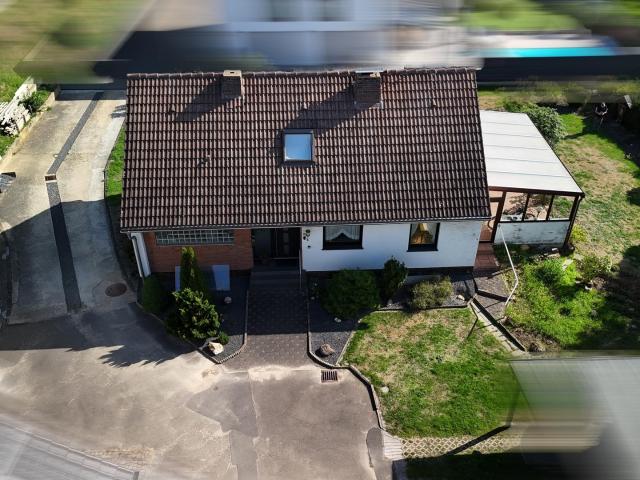 Freistehendes Einfamilienhaus mit Garten im Vorort von Euskirchen
