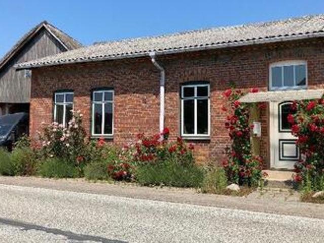 Freistehendes Einfamilienhaus mit Garten zur Miete befristet