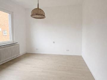 Freistehendes Einfamilienhaus mit großem Gartengrundstück in Wardenburg/Harbern I