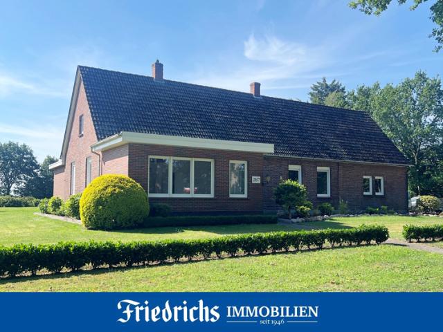 Freistehendes Einfamilienhaus mit großem Gartengrundstück in Wardenburg/Harbern I