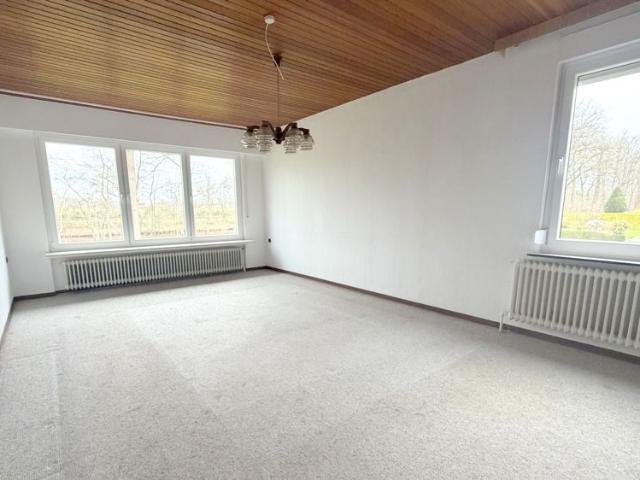 Freistehendes Einfamilienhaus mit großem Gartengrundstück in Wardenburg/Harbern I