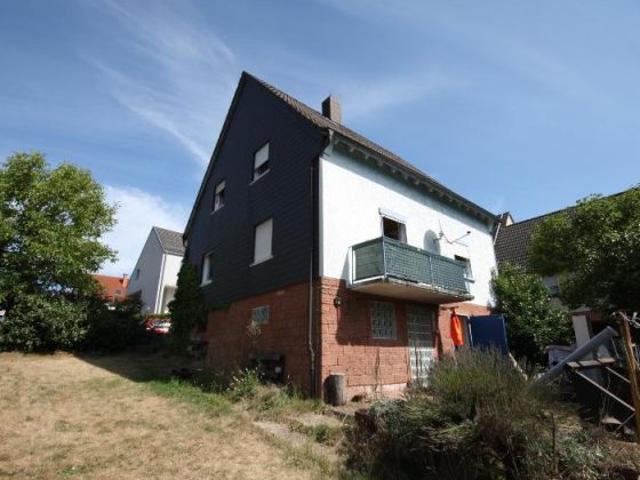 Freistehendes Einfamilienhaus mit Erweiterungspotential, großem Grundstück, in ruhiger Wohnlage
