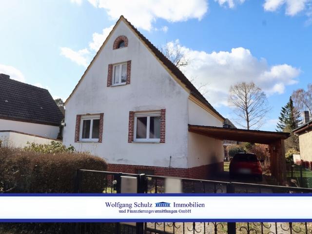 Freistehendes Einfamilienhaus mit Entwicklungspotenzial in Lichtenrade