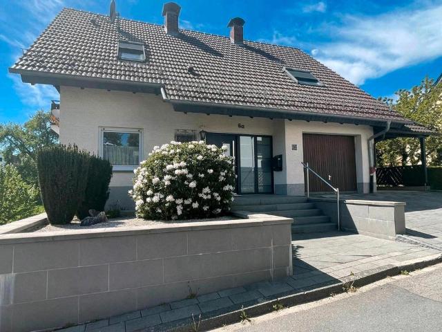 Freistehendes Einfamilienhauses mit Einliegerwohnung
