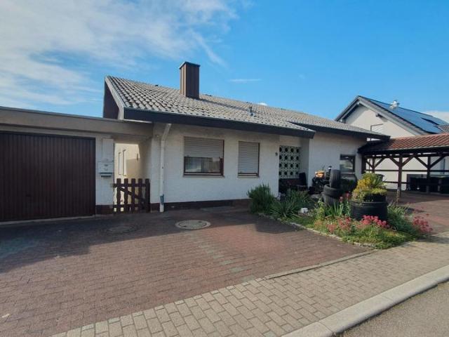 Freistehendes Familiendomizil mit traumhafter Aussicht