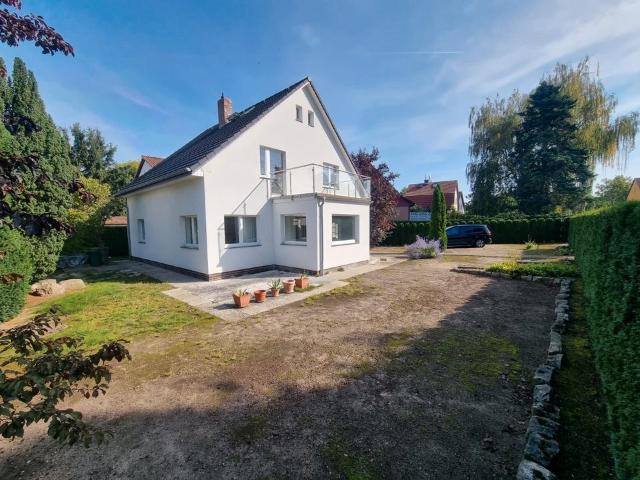Freistehendes Haus 2 Familienhaus in Berlin Rudow zu verkaufen
