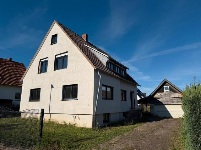 Freistehendes Haus auf großzügigem Grundstück