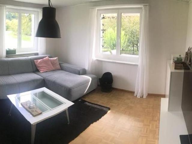 Freistehendes Haus im Grünen