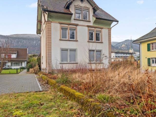 FREISTEHENDES HAUS IN RUHIGER LAGE MIT POTENZIAL