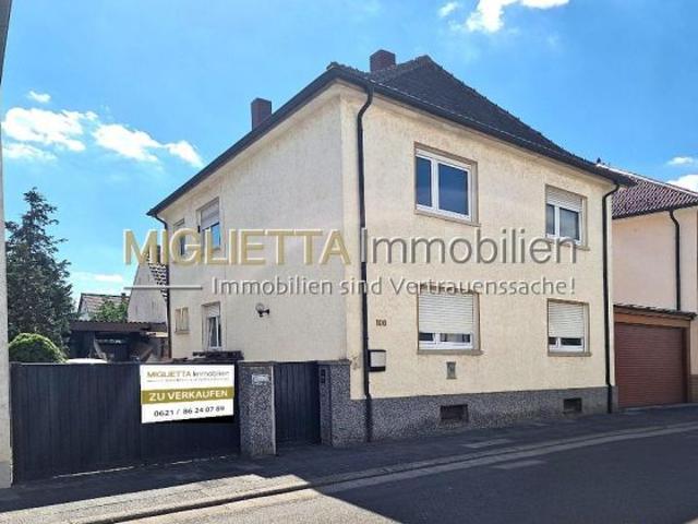 Freistehendes Haus mit Baugenehmigung zum 4 Familienhaus mit Doppelparker