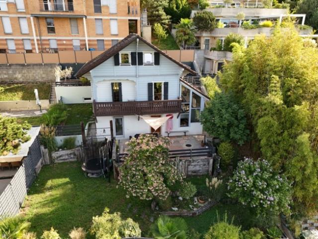 Freistehendes Haus mit Charakter und Garten, Studio und Mietpotenzial