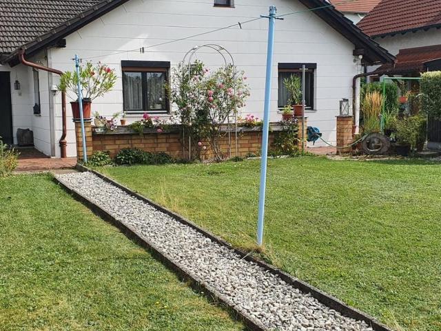 Freistehendes Haus mit Garten und Garage in Vilsbiburg – provisionsfrei