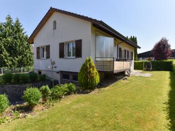 Freistehendes Haus mit Potential an ruhiger Lage