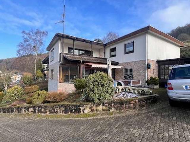 Freistehendes Haus mit wunderschönem Ausblick in Altneudorf zu verkaufen