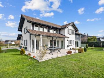 Riaz, Greyerzbezirk, Kanton Freiburg - Parkplatz